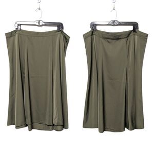 NWT CJ BANKS Drapey Satin Flare Midi Skirt 22